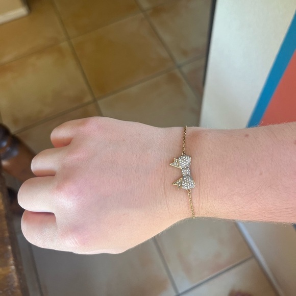 Juicy Couture gold plated rhinestone bow bracelet - Picture 6 of 7